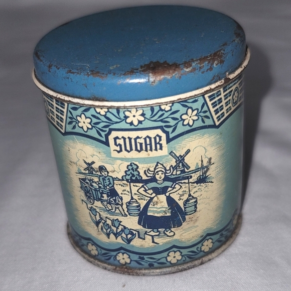 Vintage Wolverine Dollhouse Blue and Cream Sugar Tin - Picture 7 of 13